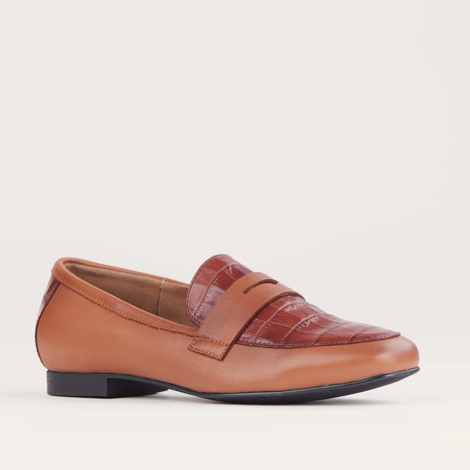 Penny Loafer in Chestnut - 12587