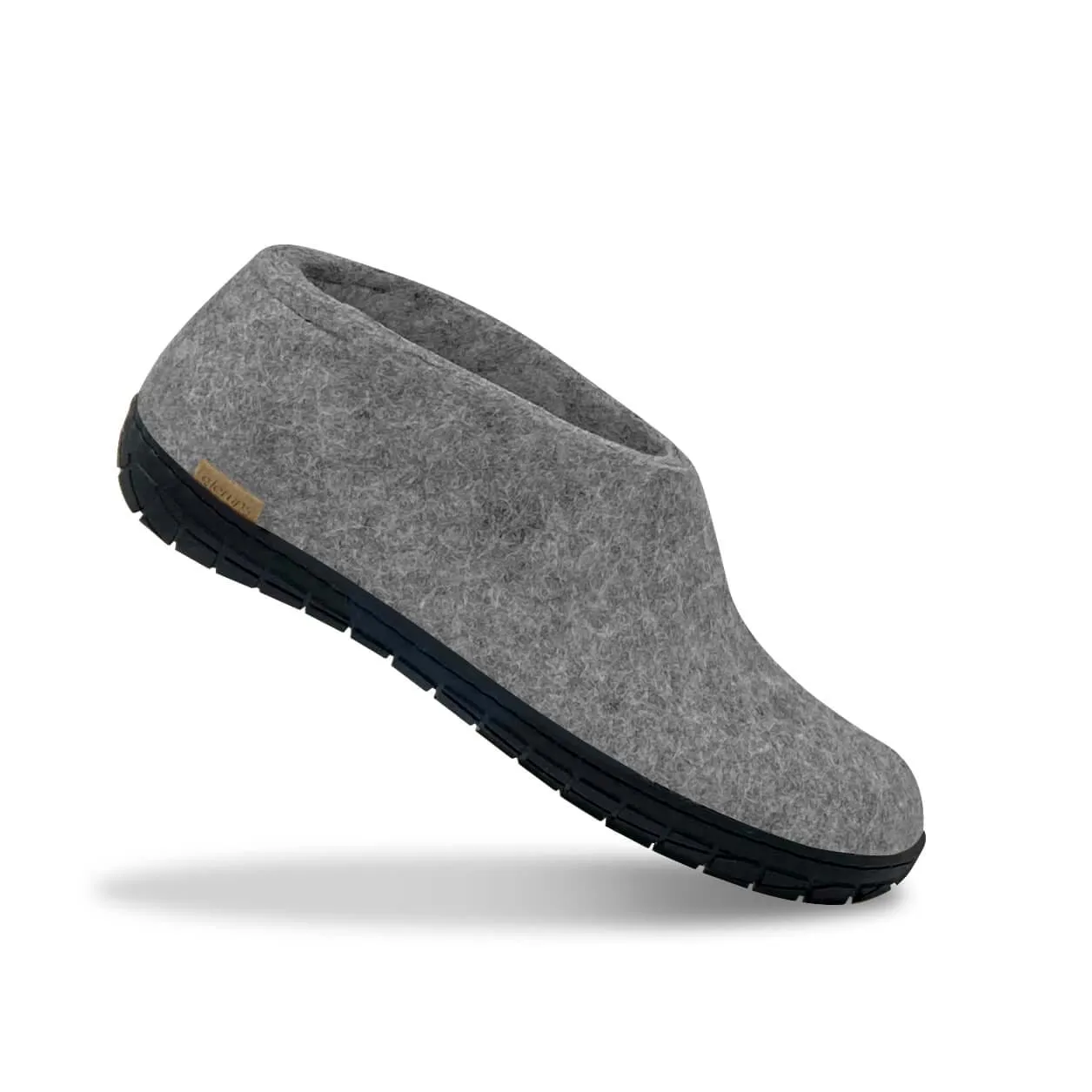 Shoe with natural rubber sole - black - Grey