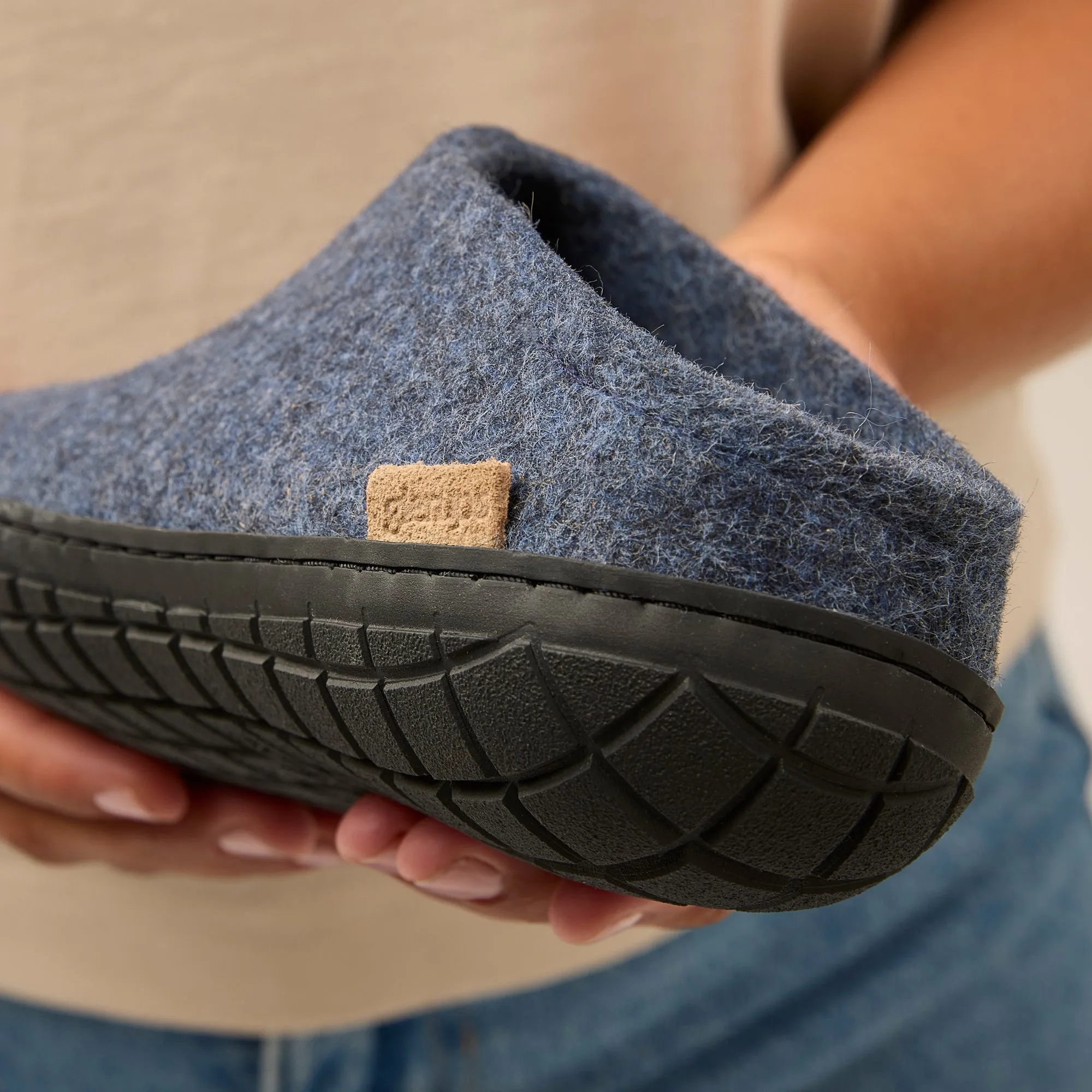 Slip-on with natural rubber sole - black - Denim